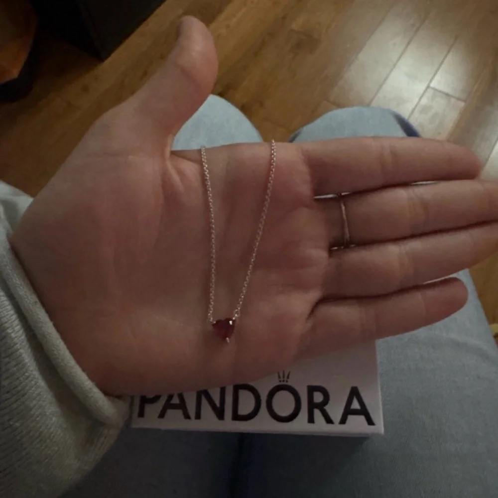 Pandora 

Sparkling Heart Halo Pendant Collier Necklace Sterling silver - Picture 4 of 6